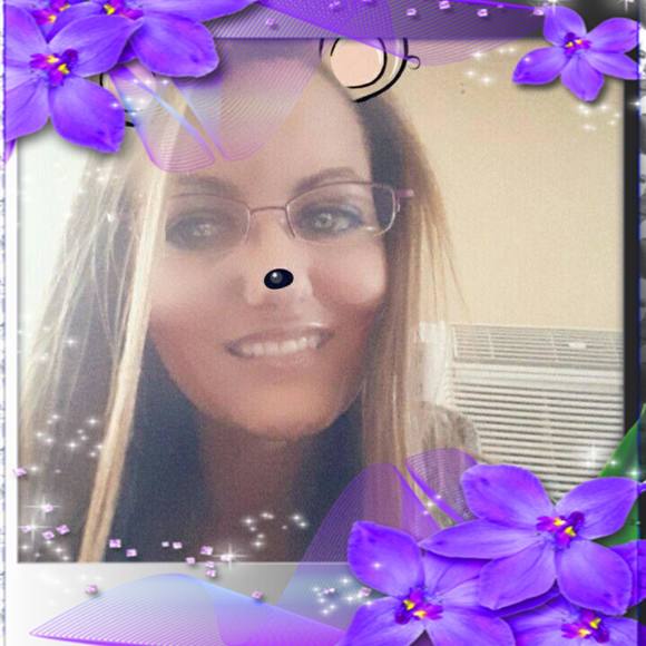 Meet your Posher, Anita - Picture 1 of 1